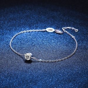 Classic style Bracelet with 30 points certified moissanite